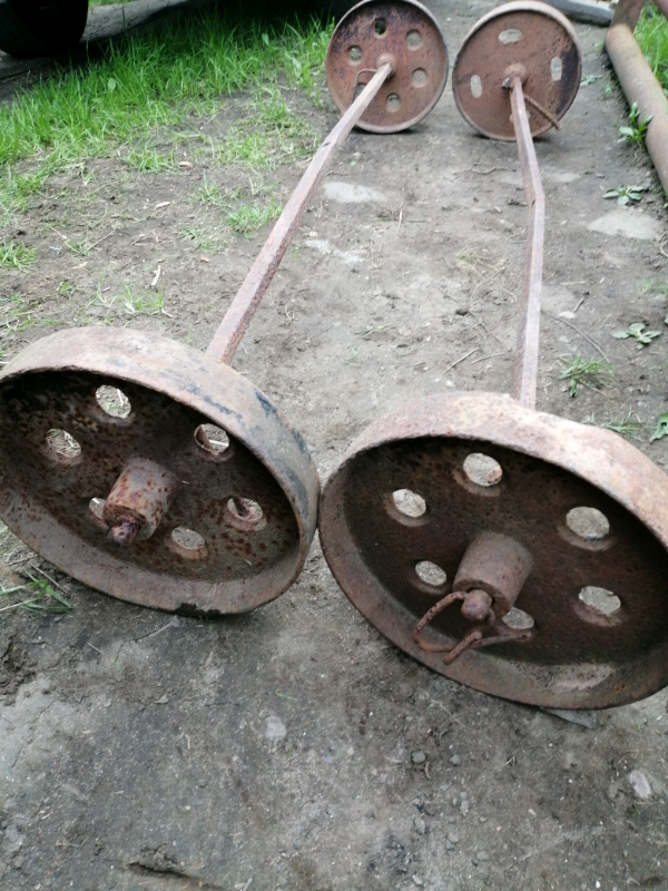 Cast iron wheels and axles