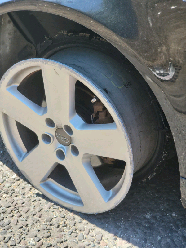 Mobile Tyre Fitter - Loughton 