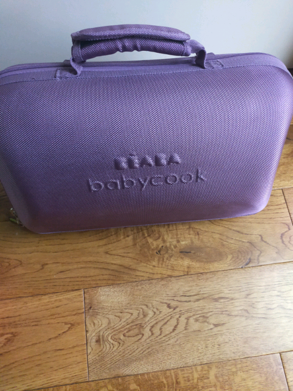 NEW. BEABA Babycook Solo Baby Food Processor With Carry Case.