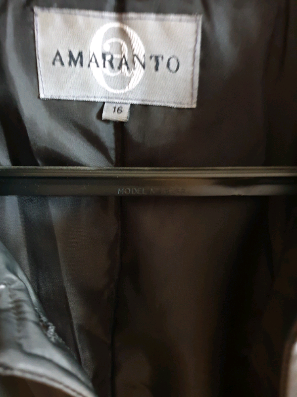 Ladies black mac size 16 in vgc