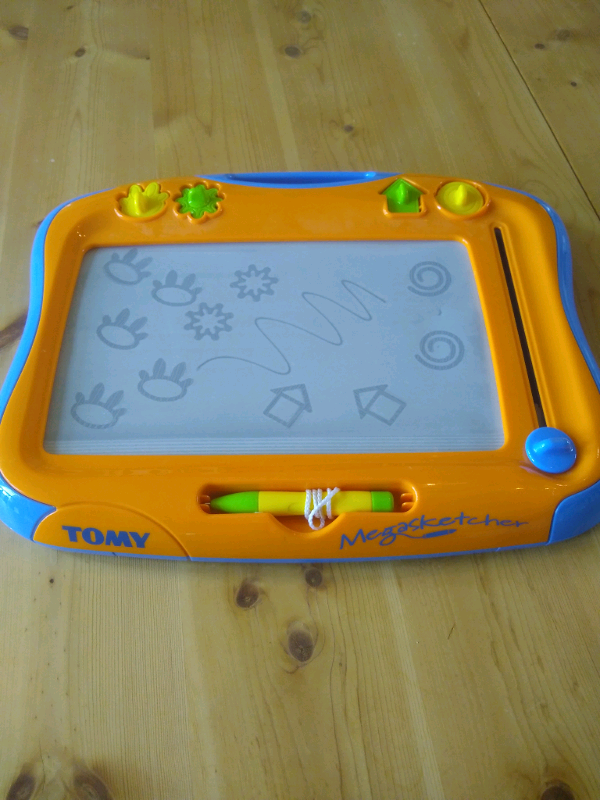 Tomy megasketcher etch-a-sketch