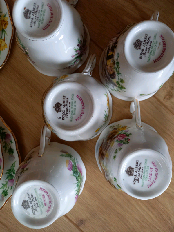 REDUCED Royal Albert 50s Traditional British Songs