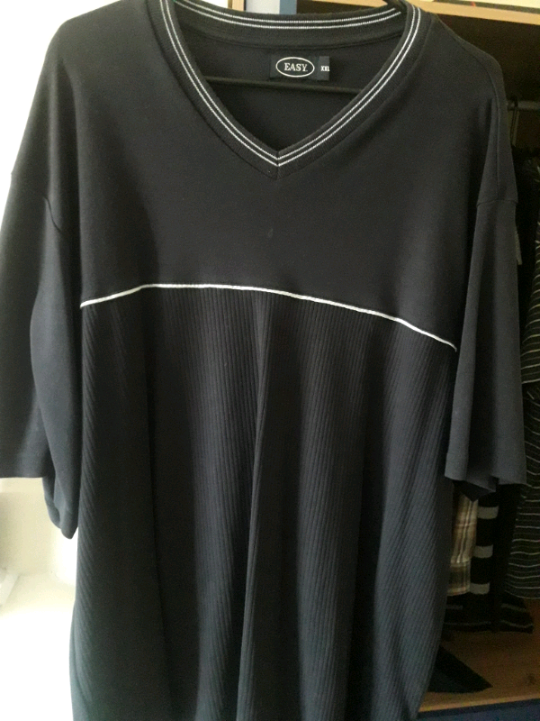Men's easy polo shirt blue size (2XL) in good condition 