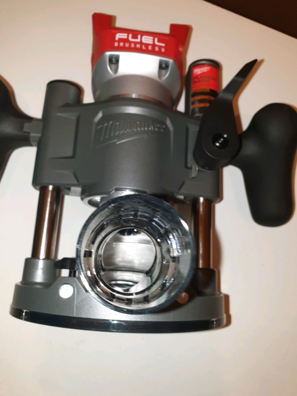 Milwaukee 2723-20 FUEL 18-Volt Li-Ion Brushless Cordless Compact Route