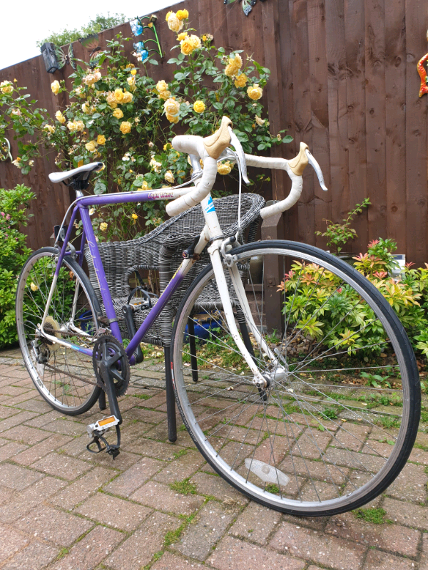 Very Rare HI GEAR Lightweight Road Bike.