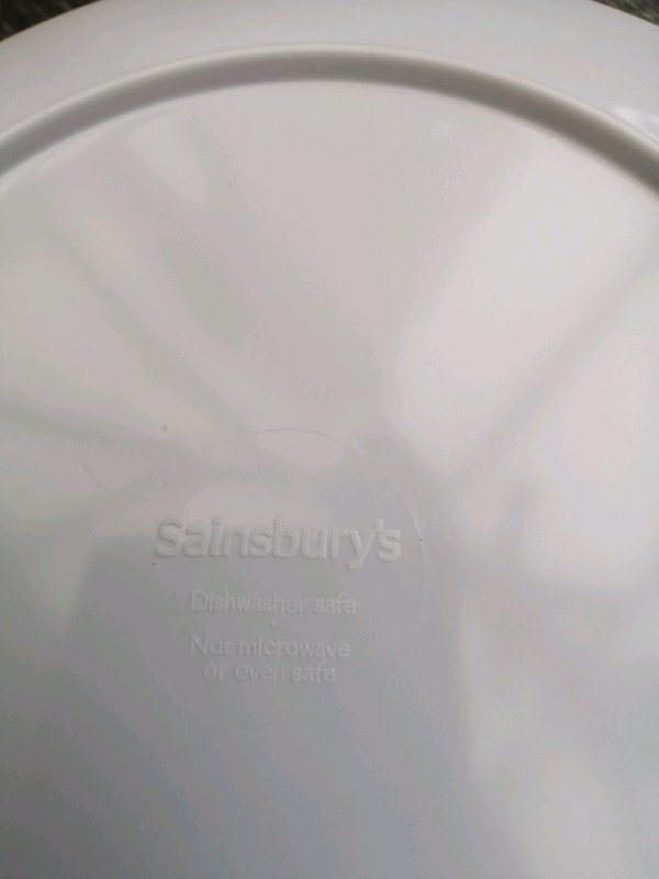 Plastic plates