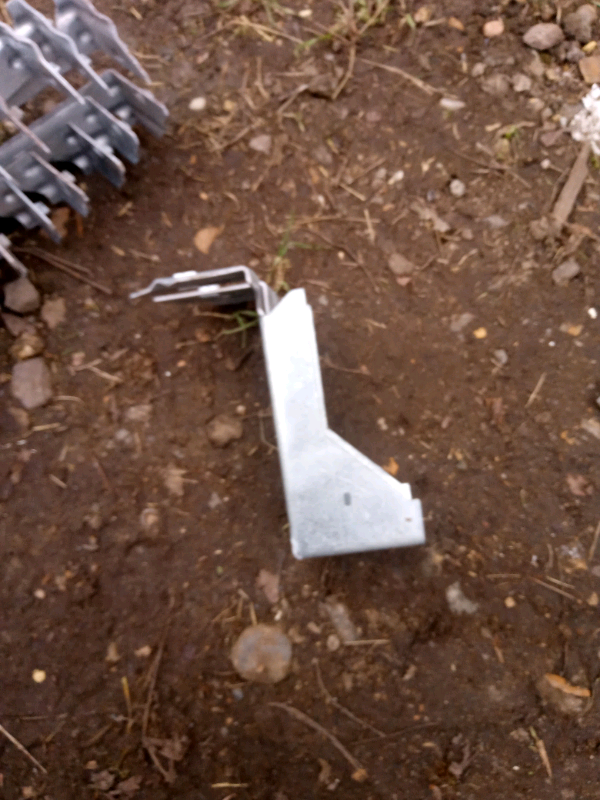 Joist hangars hangers