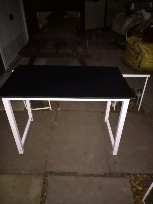 Table Black 
