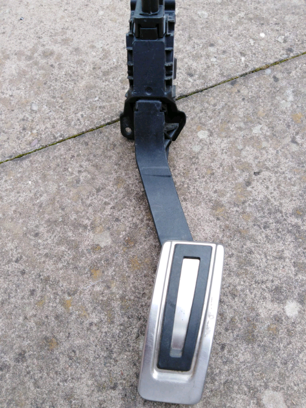 image for  VOLKSWAGEN GOLF R  THROTTLE ACCELERATION PEDAL
