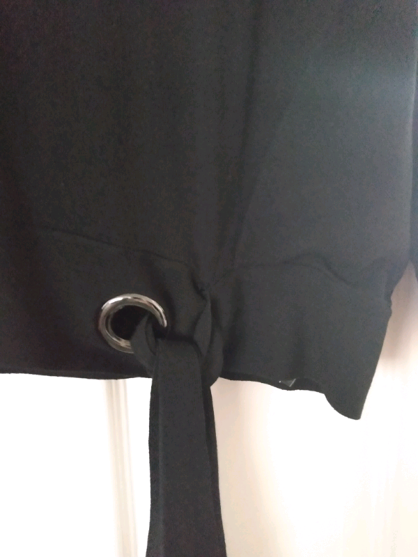 Ladies Autograph designer collection black top size 10 new never worn