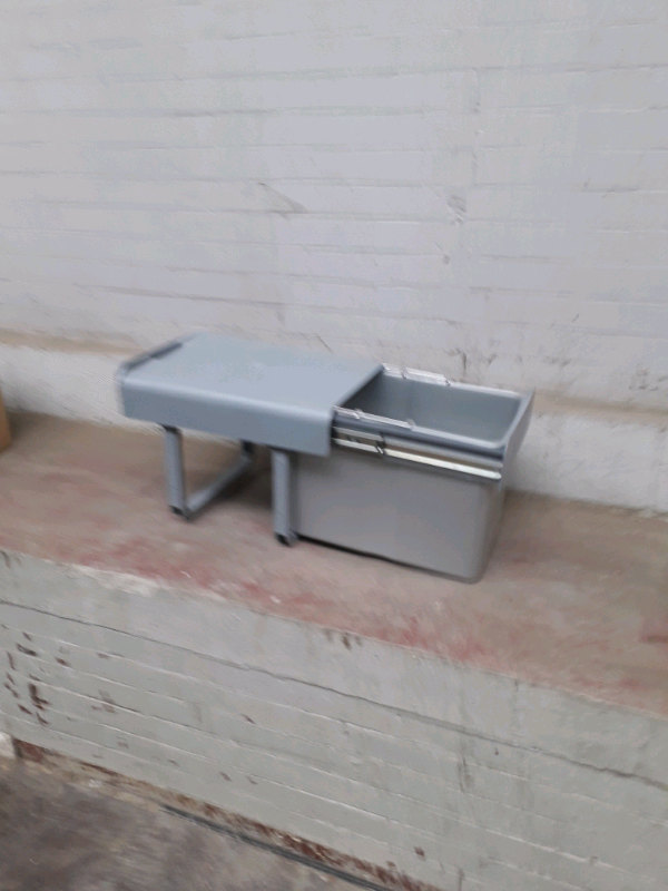 Pull out kitchen  waste bin 