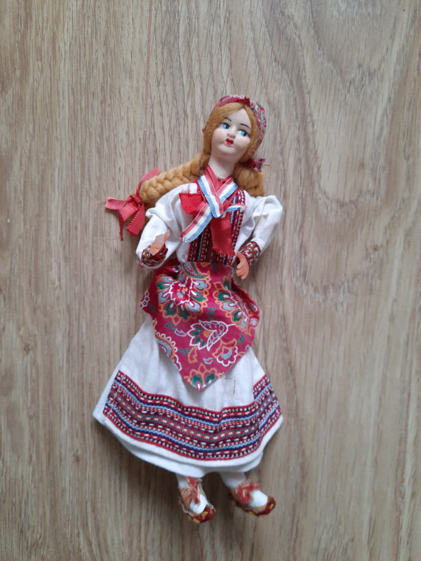 1980s Dutch doll