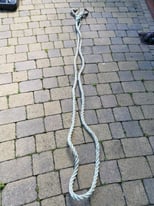 Tow rope. 