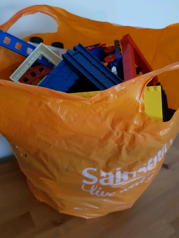 A bagful of railway tracks + locomotive, wagons, etc 