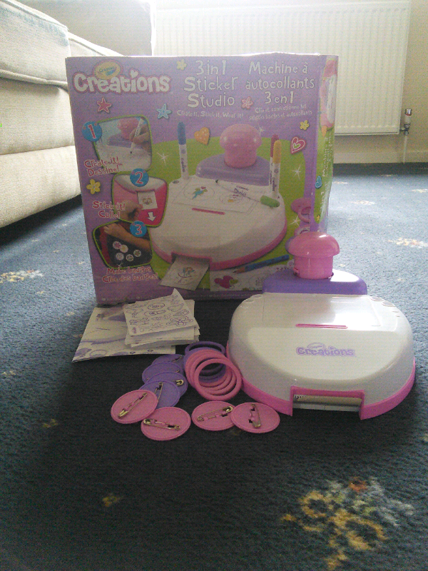Crayola badge maker & pony in my pocket arena
