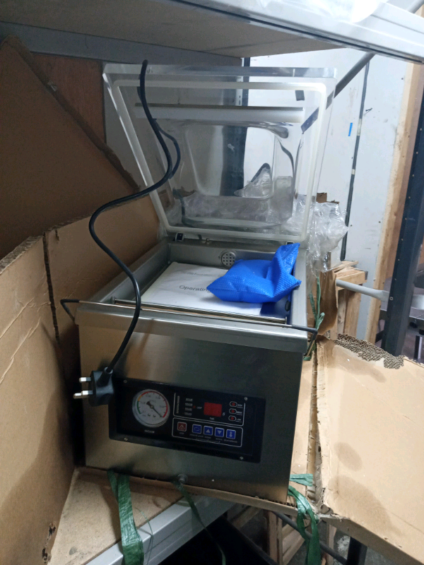 image for COMMERCIAL VACUM PACKING MACHINE BRAND NEW