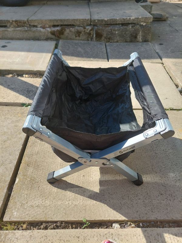 Outwell coolbox stand 