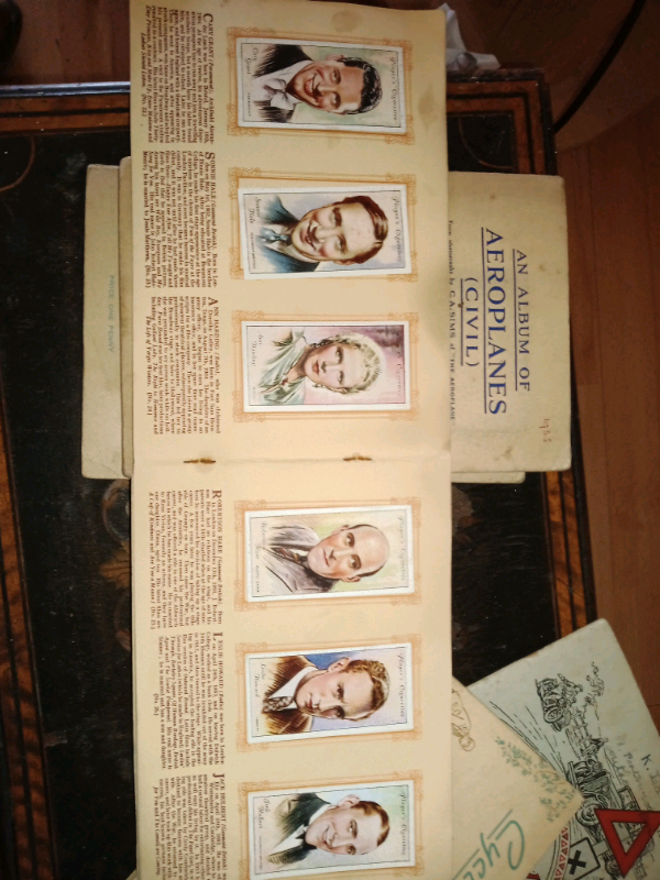 REDUCED price! collection of 5 cigarette card albums. 