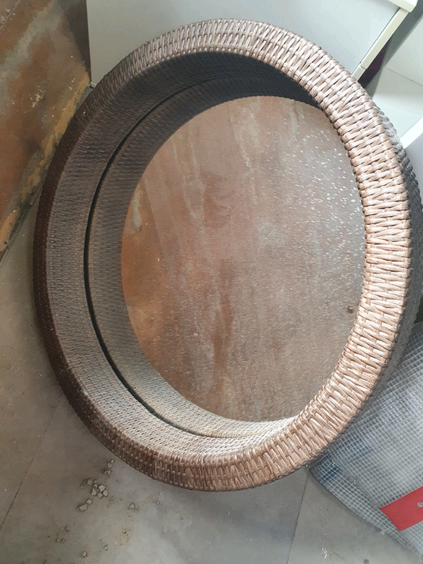  SOLID RATTAN ROUND MIRROR FOR £50