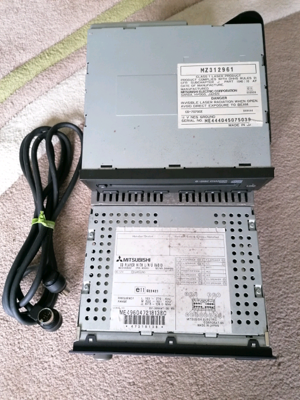 Radio/CD Player MZ313063Z+6Disc Auto Changer