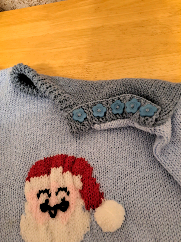 SALE = NEW Unisex Child's Santa Jumper (3-5 Yr Old).