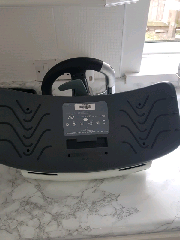 Xbox 360 driving wheel and pedals 