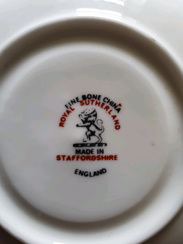 15 Royal Sutherland bone China saucers / side plates