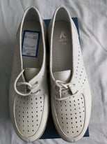 Ladies K Shoes 5.5 Brand new 