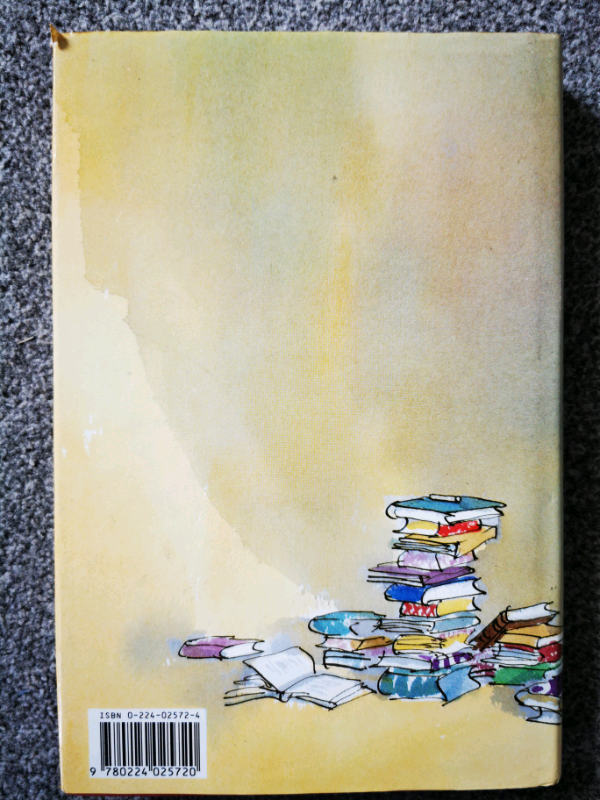 Roald Dahl - Matilda - First edition - Hard back. Very good condition.