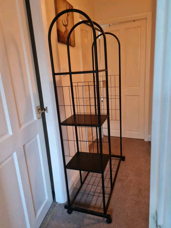 QUALITY CLOTHES RAIL & SHELVES