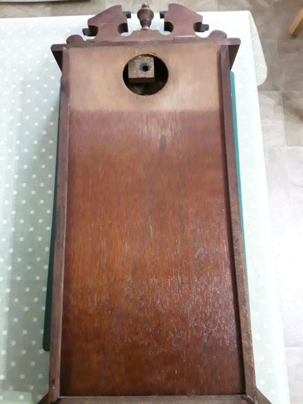 DECORATIVE PENDULUM  WALL CLOCK
