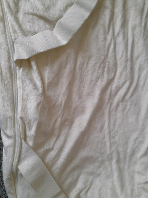 Mattress protector