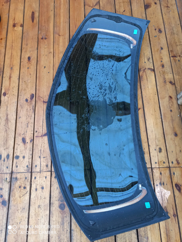 Mazda 2 rear boot tailgate glass 