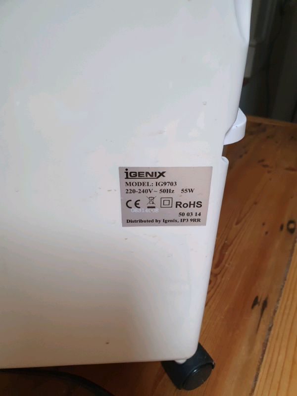 Portable AirCooler with 3 fan speeds, timer & mode settings