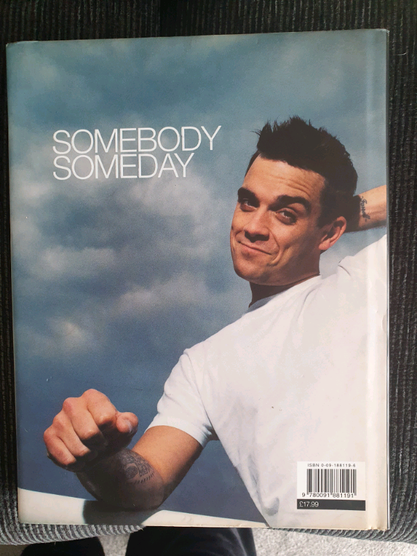 Robbie Williams picture and 2 books