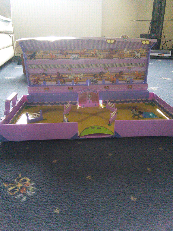Crayola badge maker & pony in my pocket arena