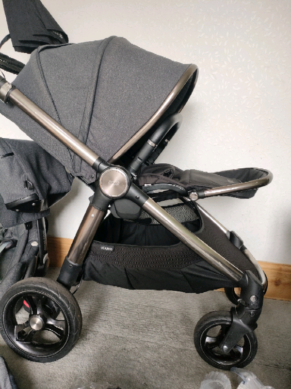 Mamas & Papas Ocarro Onyx Travel System .