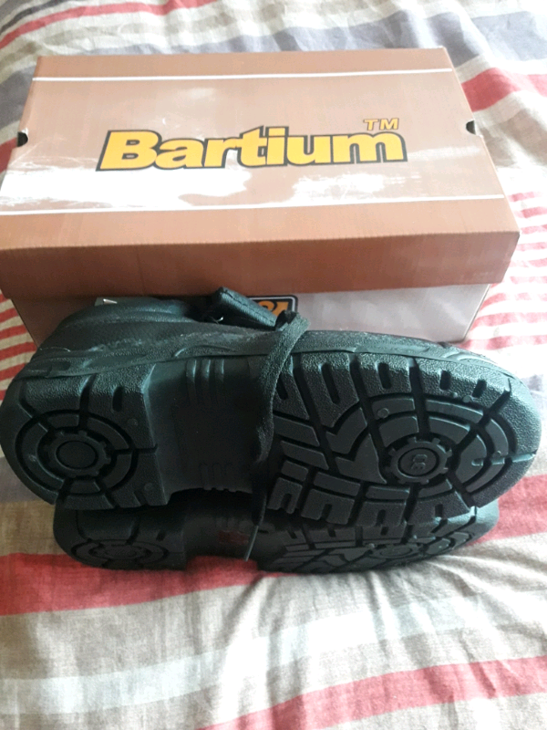 Men's safety work boots steel toe cap black size (7) brand new boxed 