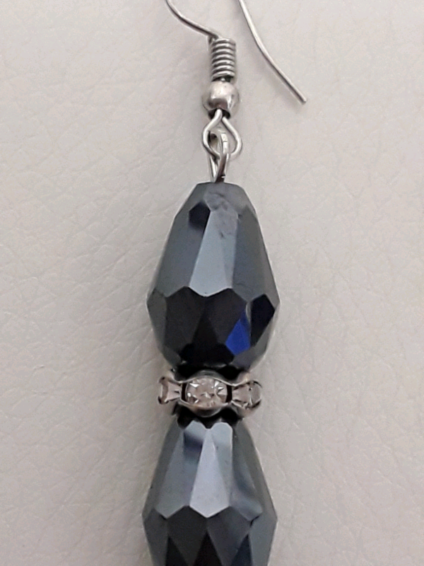 QUIZ EARRINGS PIERCED (NEW) BLUE