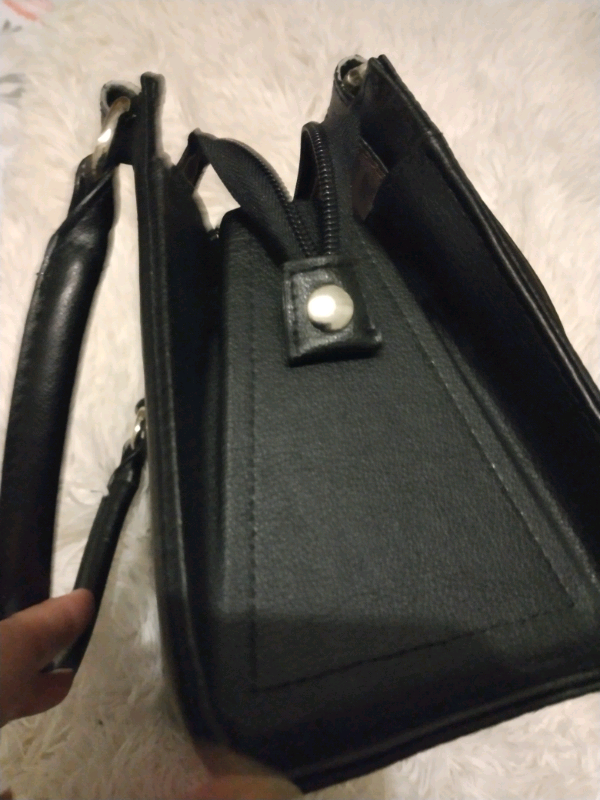 3 handbags...Miche... interchangeable 
