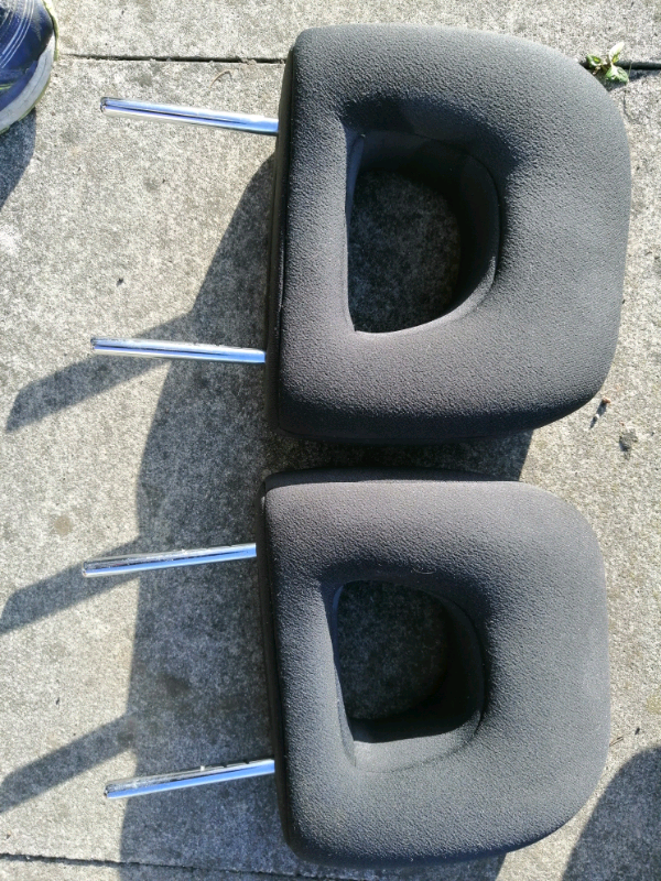 Toyota Rav4 Front Seat Headrest - Set Of 2