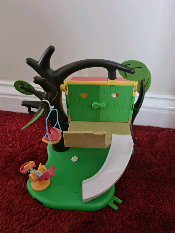 Peppa pig tree house with swing and lift toy