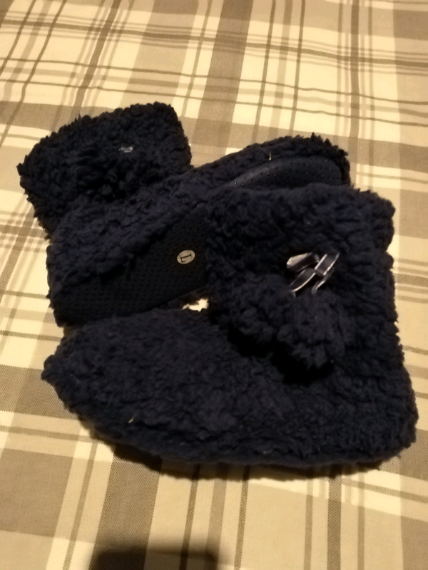 image for Slipper boots(5-6) *Brand new*