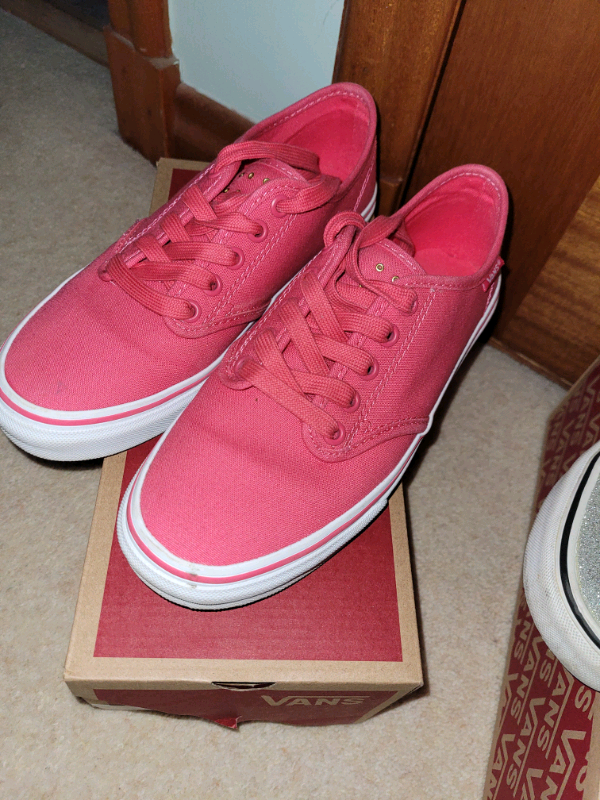 Vans size 4