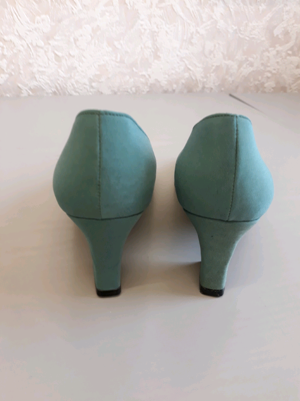 image for Ladies Shoes 