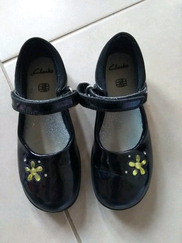 Clarks school shoes size 11 E