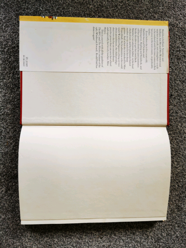 Roald Dahl - Matilda - First edition - Hard back. Very good condition.