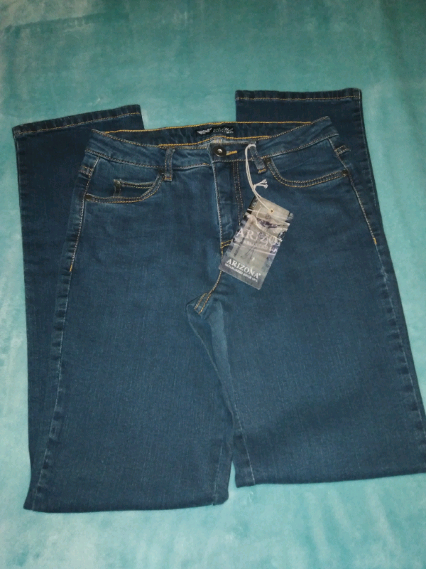 image for Ladies straight leg jeans *Brand new*