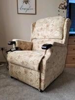 Large electric rise and recline chair with dual mot, can be delivered 