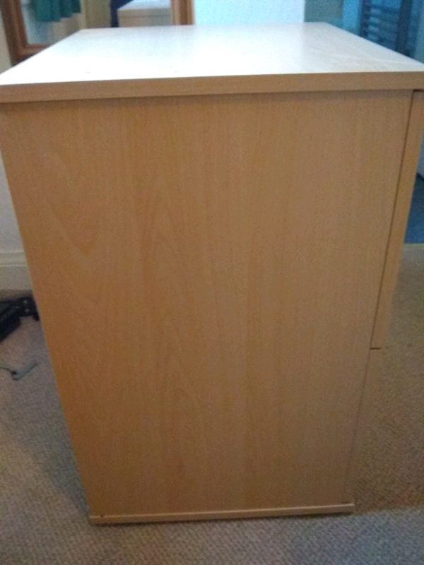 Small filing cabinet 